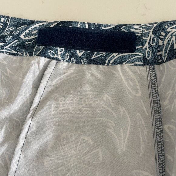 Rip Skirt Floral Polyester Spandex Wrap Skirt w Velcro Close Denim Blue White S - Picture 14 of 16